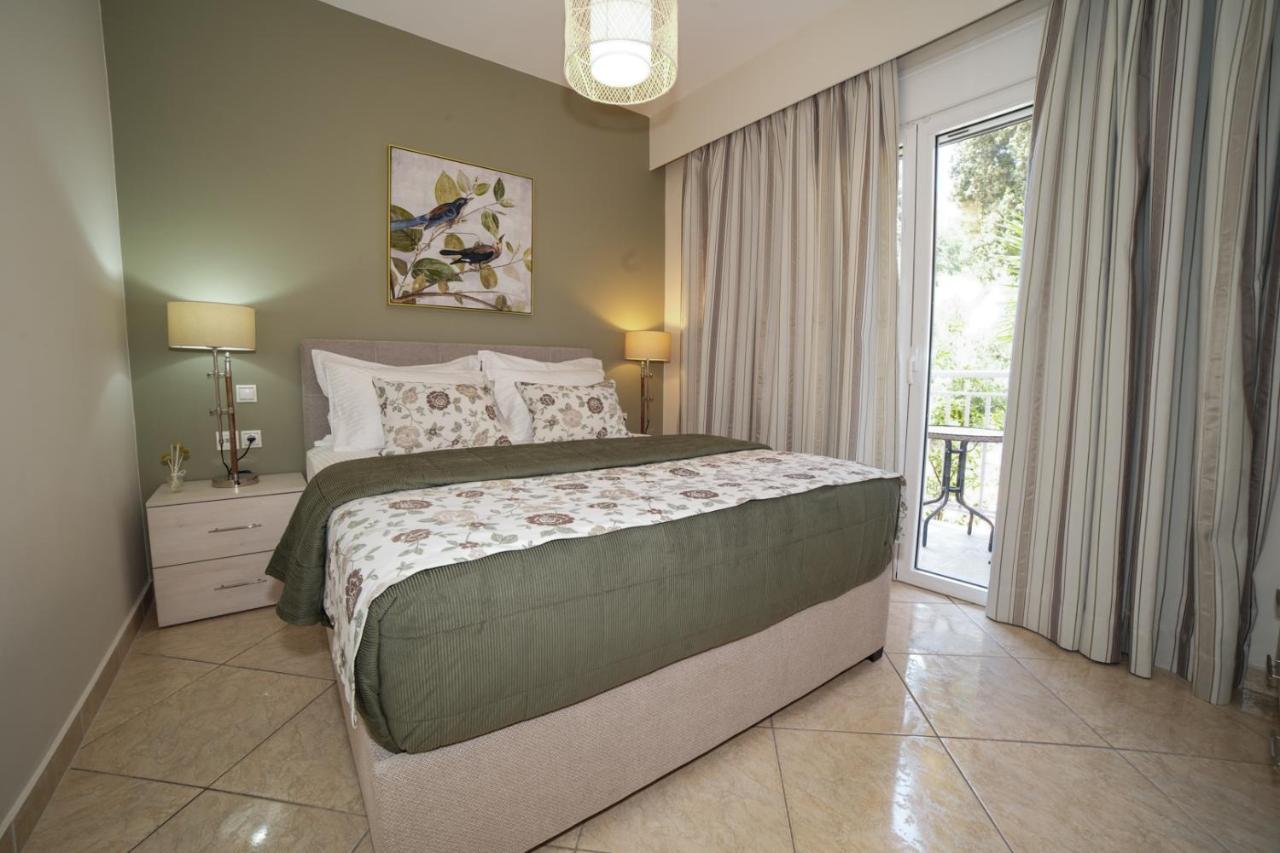 Angels Pool Studios And Apartments Палеокастрица Екстериор снимка