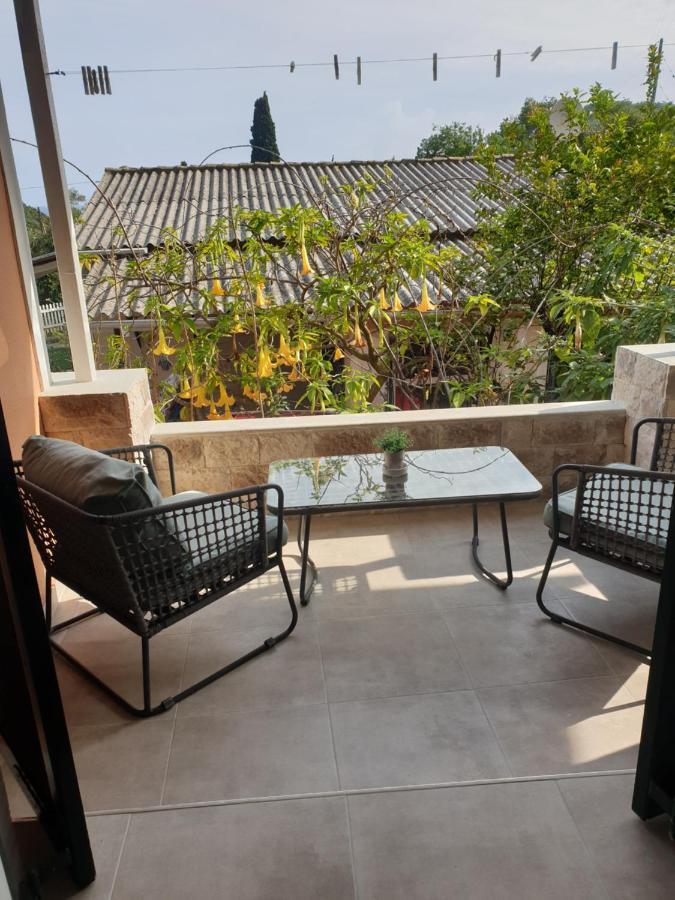 Angels Pool Studios And Apartments Палеокастрица Екстериор снимка